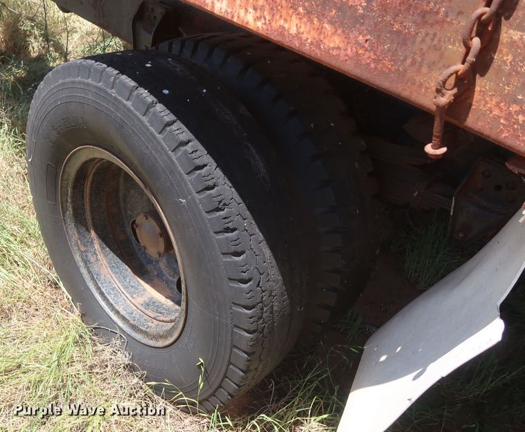 image for item GS9916 Dump trailer