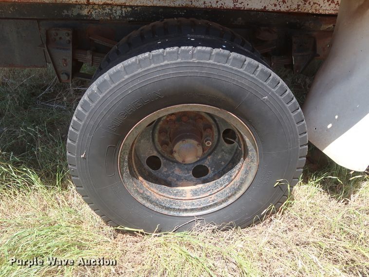 image for item GS9916 Dump trailer