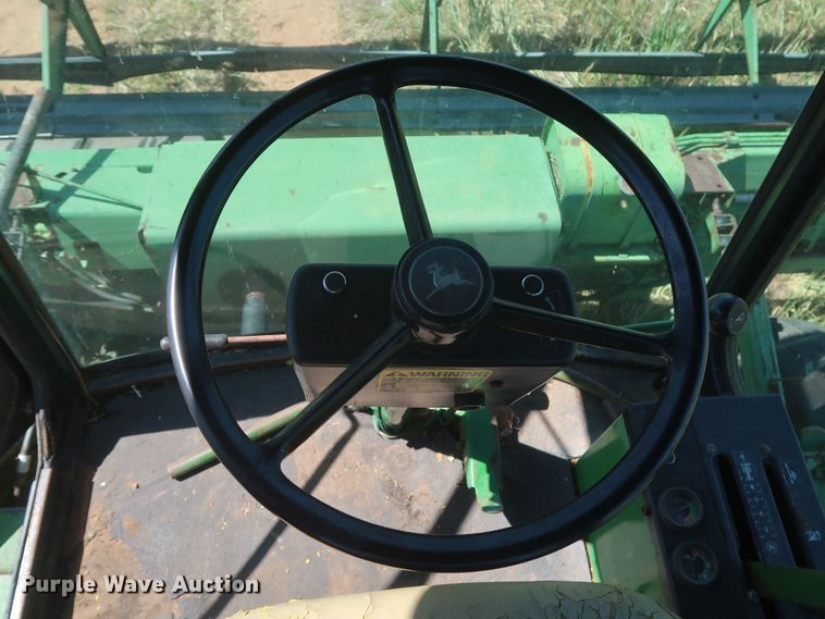 image for item GS9917 1983 John Deere 2420  windrower