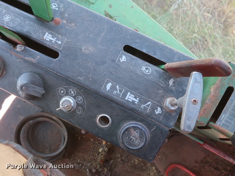 image for item GS9917 1983 John Deere 2420  windrower