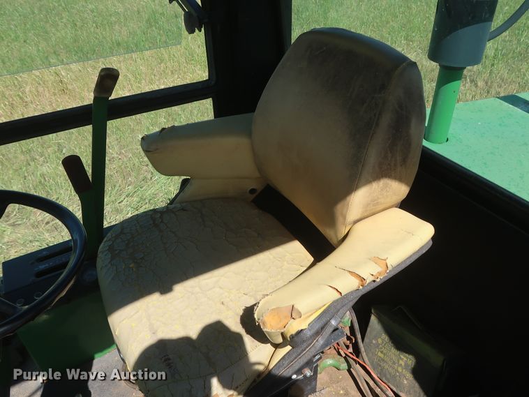 image for item GS9917 1983 John Deere 2420  windrower