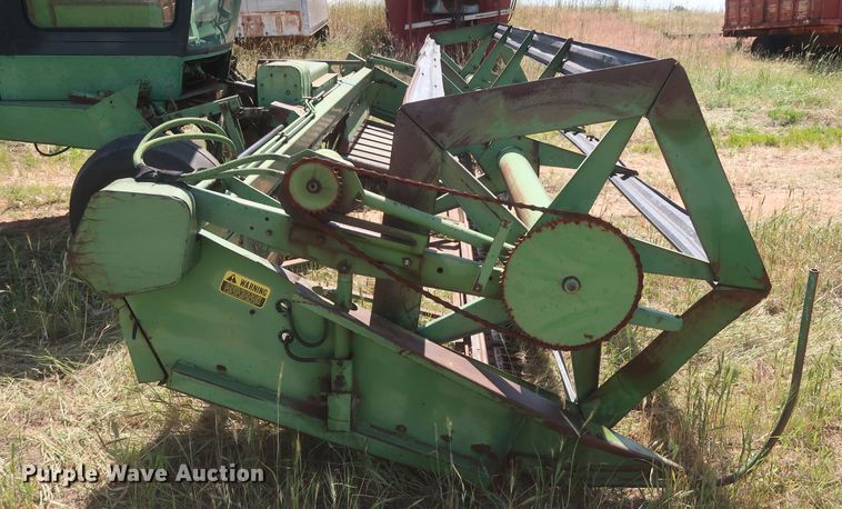 image for item GS9917 1983 John Deere 2420  windrower
