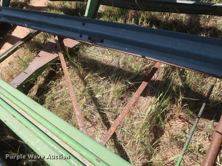 image for item GS9917 1983 John Deere 2420  windrower