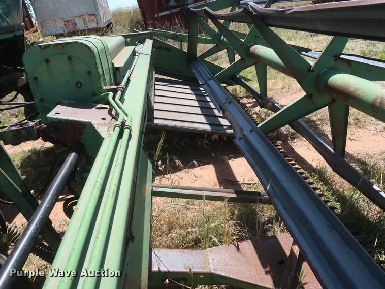 image for item GS9917 1983 John Deere 2420  windrower