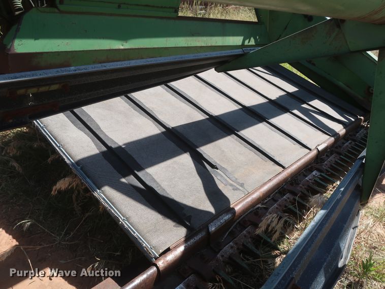 image for item GS9917 1983 John Deere 2420  windrower