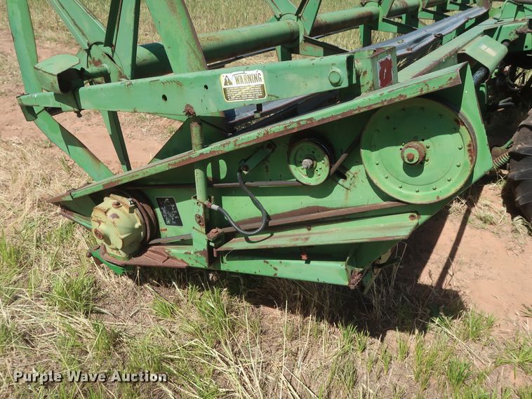 image for item GS9917 1983 John Deere 2420  windrower