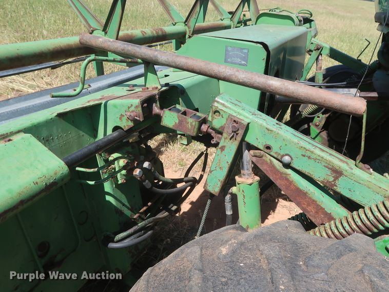 image for item GS9917 1983 John Deere 2420  windrower