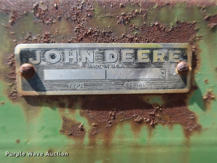 image for item GS9917 1983 John Deere 2420  windrower