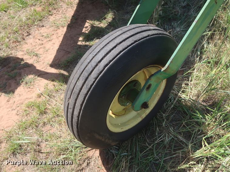 image for item GS9917 1983 John Deere 2420  windrower