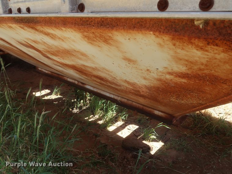 image for item GS9919 Hobbs AD9-6400-27 single hopper bottom grain trailer