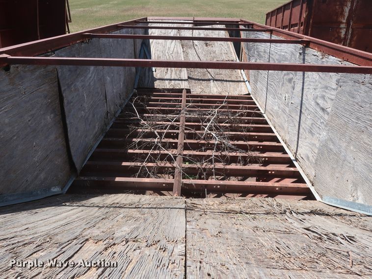 image for item GS9919 Hobbs AD9-6400-27 single hopper bottom grain trailer