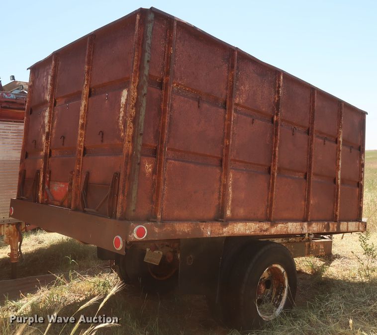 image for item GS9920 Mid-States Distributing Grain-Lock grain trailer