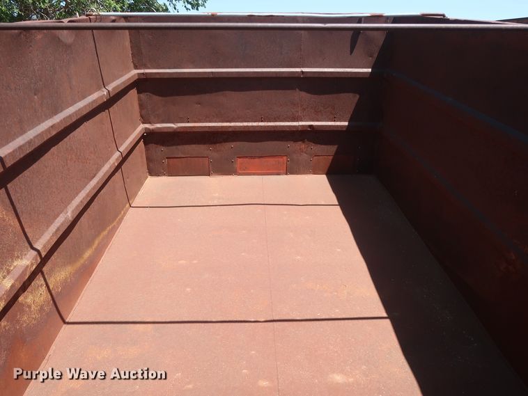 image for item GS9920 Mid-States Distributing Grain-Lock grain trailer