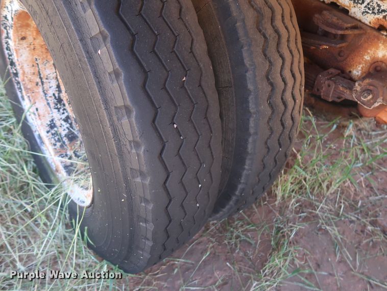 image for item GS9920 Mid-States Distributing Grain-Lock grain trailer