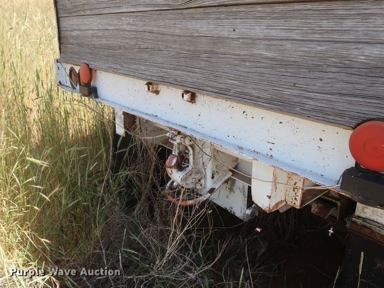 image for item GS9921 1968 Fruehauf Hobbs AD9-5000-27 single hopper bottom grain trailer