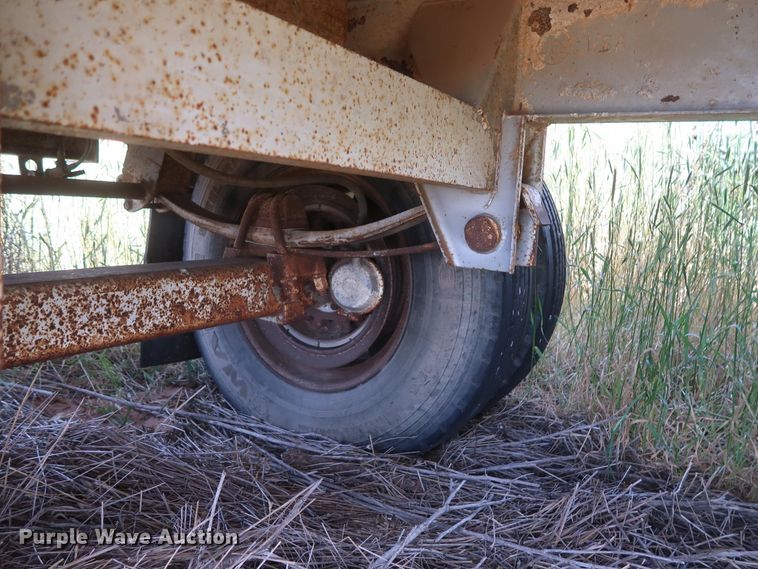 image for item GS9921 1968 Fruehauf Hobbs AD9-5000-27 single hopper bottom grain trailer