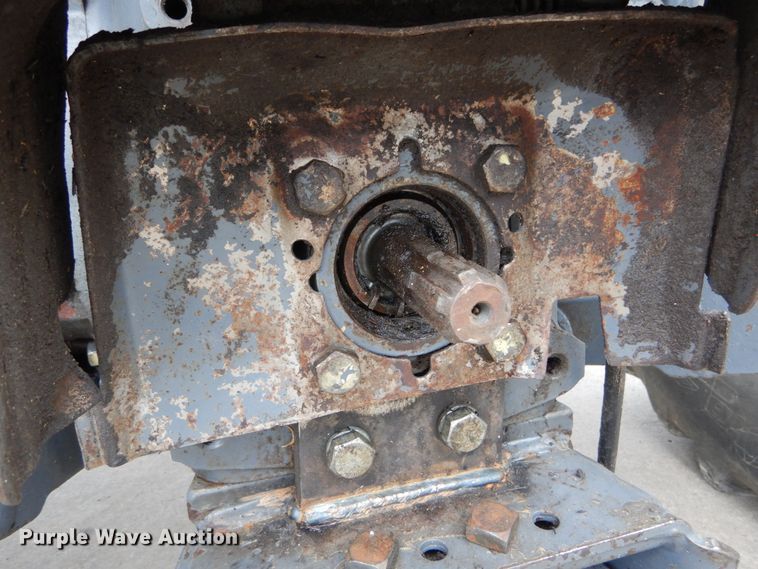 image for item GV9021 Ford 7740  tractor