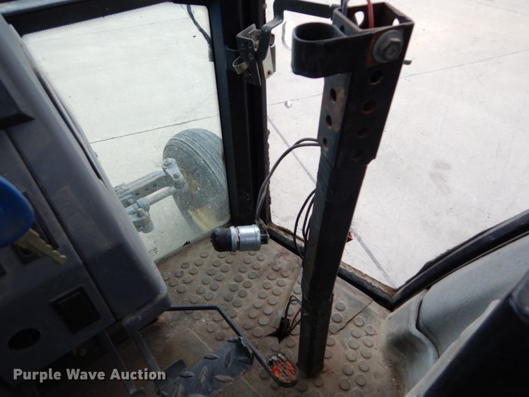 image for item GV9021 Ford 7740  tractor