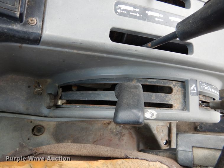 image for item GV9021 Ford 7740  tractor