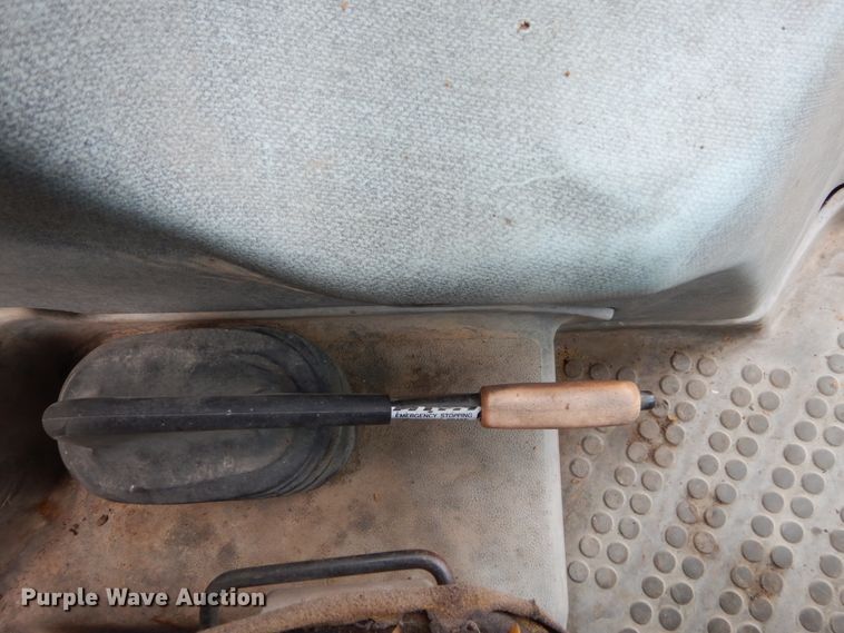 image for item GV9021 Ford 7740  tractor