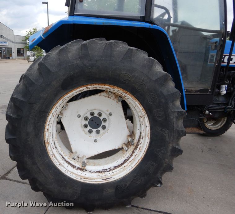 image for item GV9021 Ford 7740  tractor