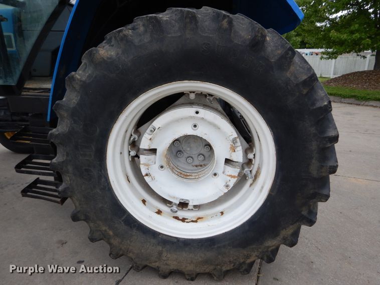 image for item GV9021 Ford 7740  tractor