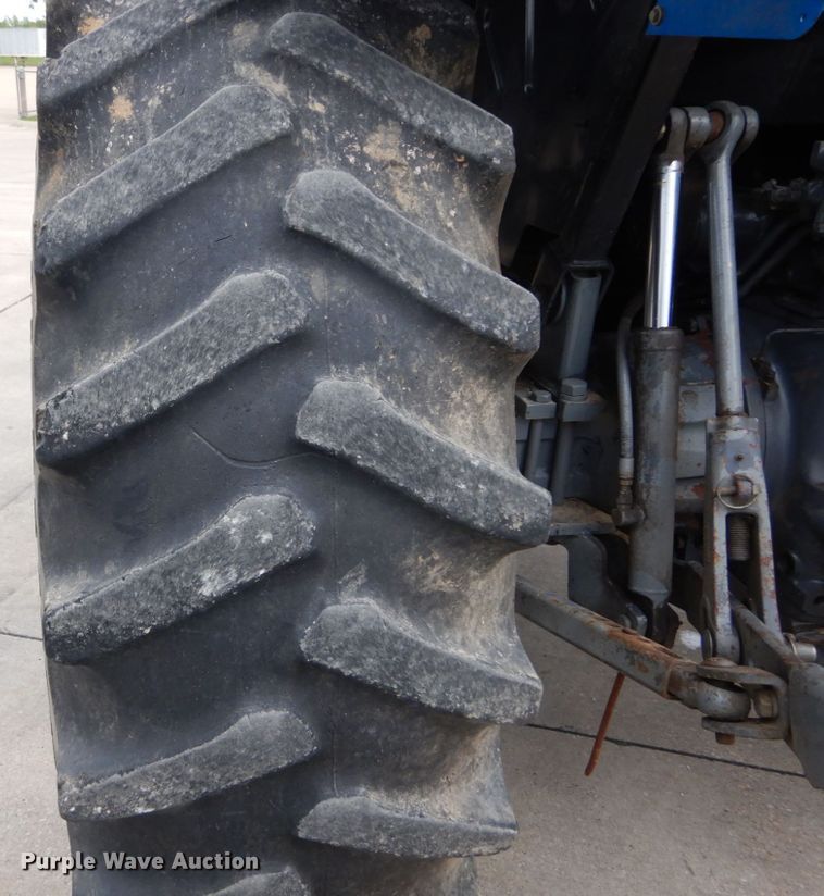 image for item GV9021 Ford 7740  tractor