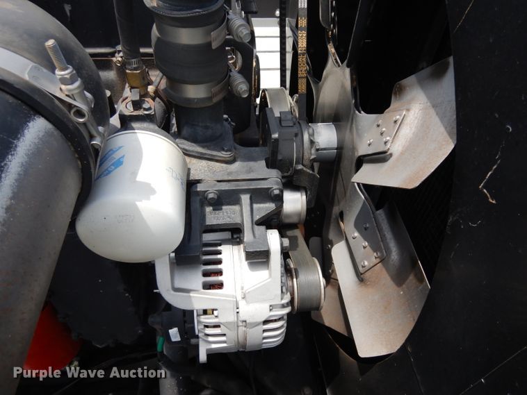 image for item GW9101 1998 Gleaner C62 combine