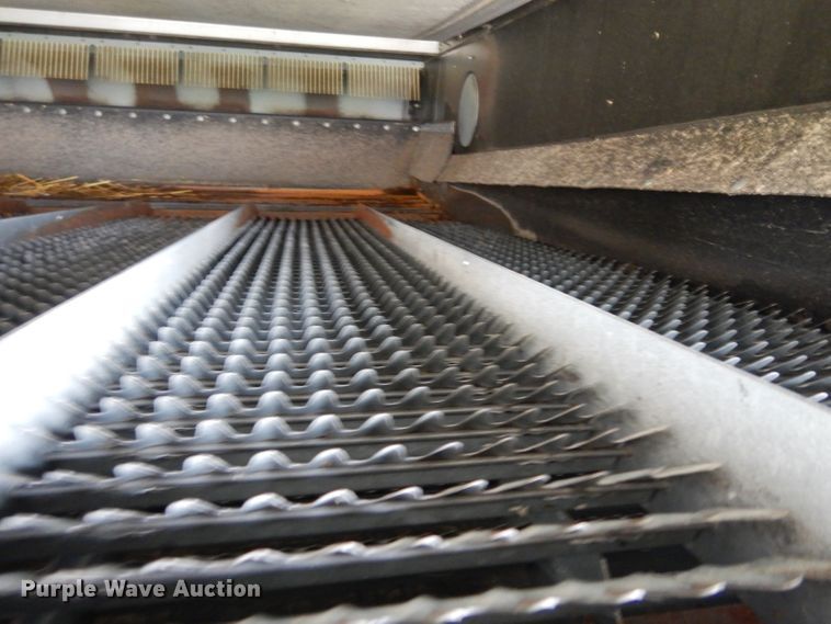 image for item GW9101 1998 Gleaner C62 combine