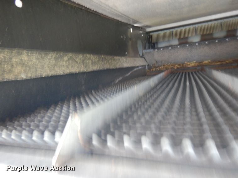 image for item GW9101 1998 Gleaner C62 combine