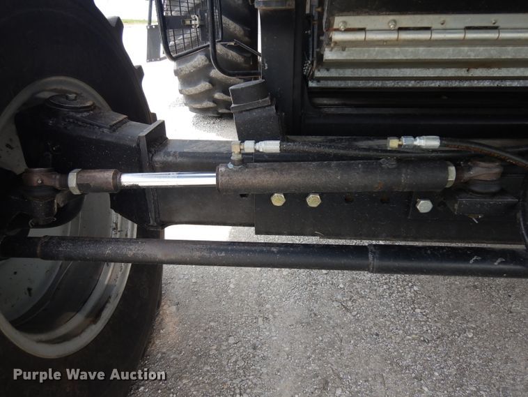 image for item GW9101 1998 Gleaner C62 combine