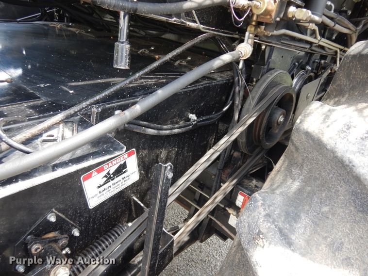 image for item GW9101 1998 Gleaner C62 combine