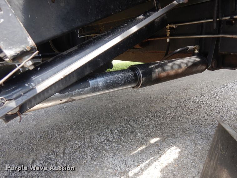 image for item GW9101 1998 Gleaner C62 combine