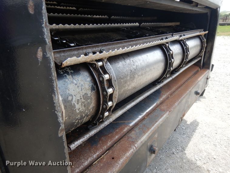 image for item GW9101 1998 Gleaner C62 combine