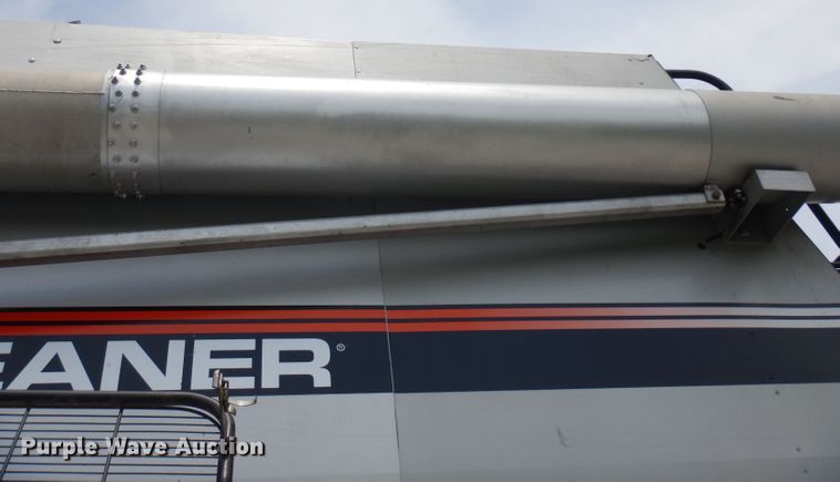 image for item GW9101 1998 Gleaner C62 combine