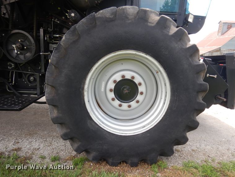 image for item GW9101 1998 Gleaner C62 combine