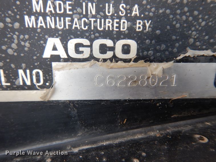 image for item GW9101 1998 Gleaner C62 combine