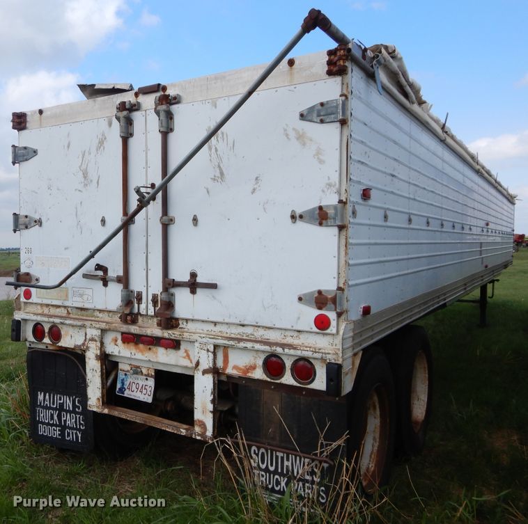 image for item HA9150 1975 Timpte single hopper bottom grain trailer