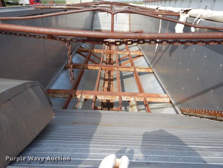 image for item HA9150 1975 Timpte single hopper bottom grain trailer