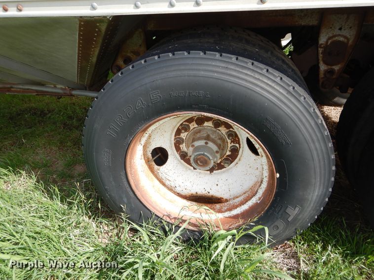 image for item HA9150 1975 Timpte single hopper bottom grain trailer