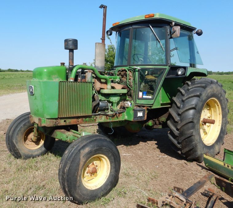 image for item HS9549 1973 John Deere 4230  tractor
