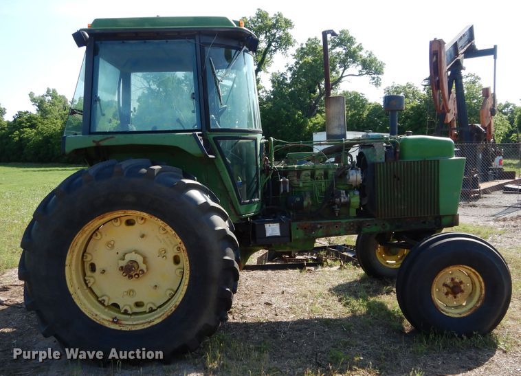 image for item HS9549 1973 John Deere 4230  tractor