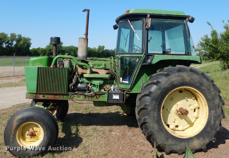 image for item HS9549 1973 John Deere 4230  tractor