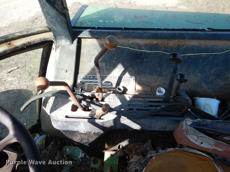 image for item HS9549 1973 John Deere 4230  tractor