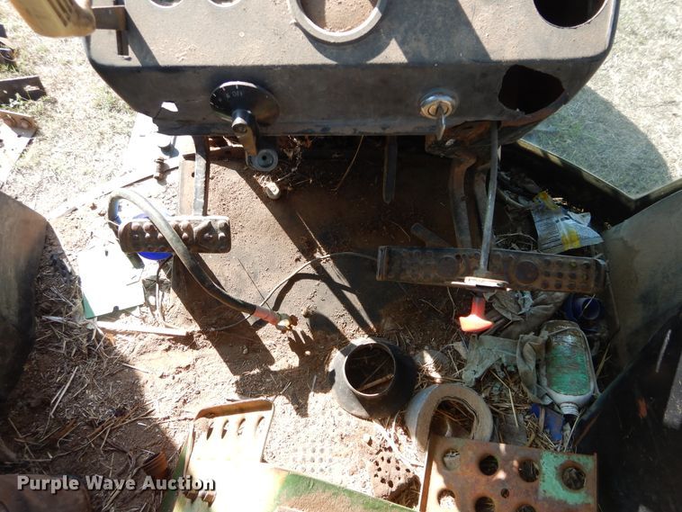 image for item HS9549 1973 John Deere 4230  tractor