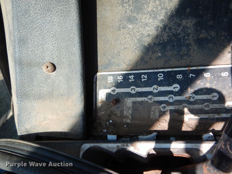 image for item HS9549 1973 John Deere 4230  tractor