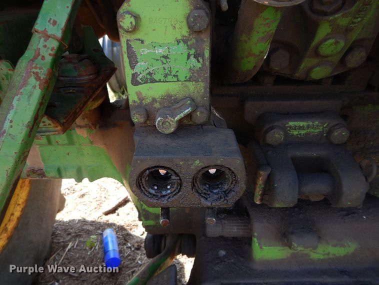 image for item HS9549 1973 John Deere 4230  tractor