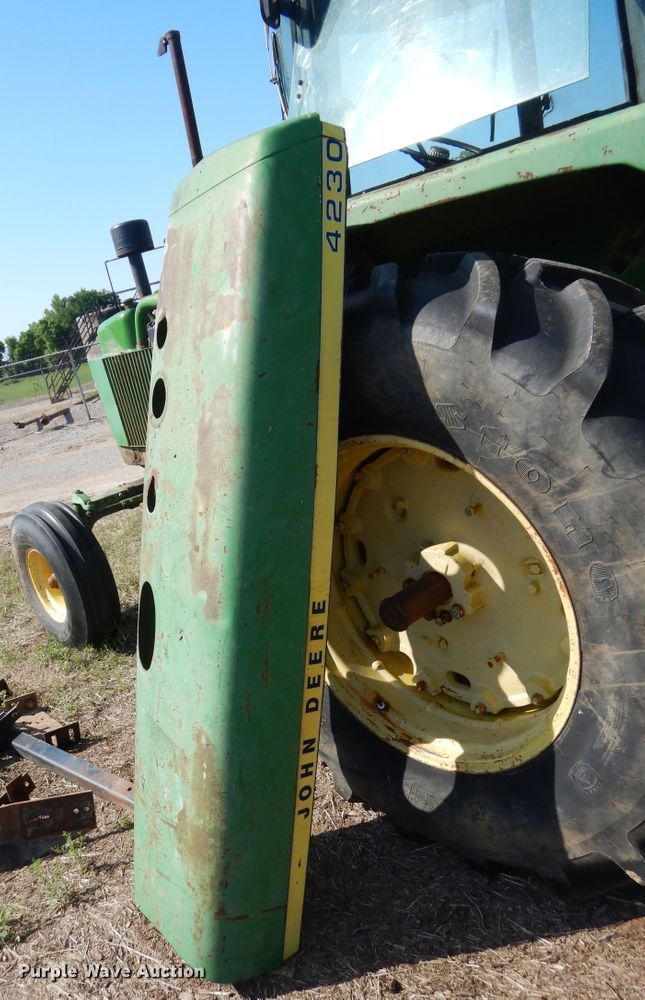 image for item HS9549 1973 John Deere 4230  tractor
