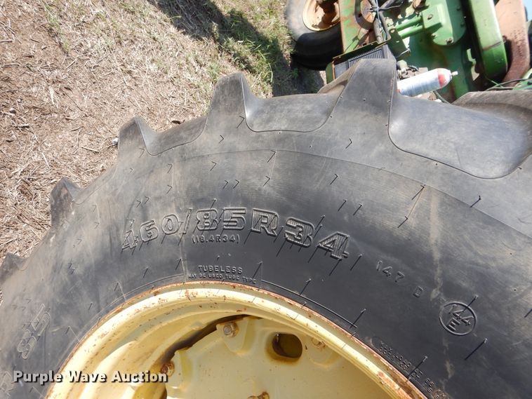 image for item HS9549 1973 John Deere 4230  tractor