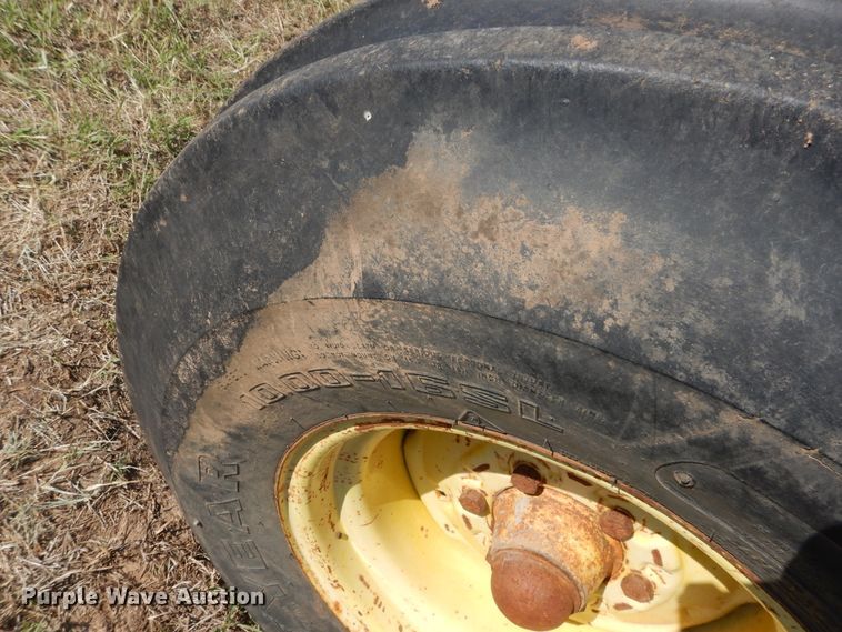 image for item HS9549 1973 John Deere 4230  tractor